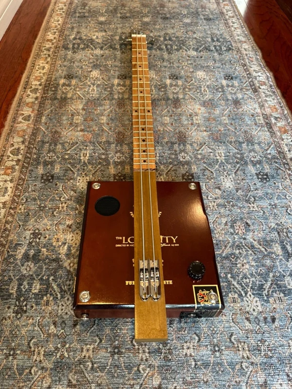 2-String Arturo Fuente The Lost City Bass - Image 2
