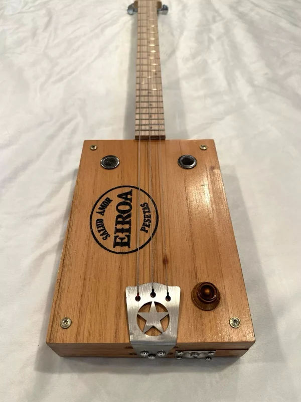3-String Salud Amor Eiroa Guitar