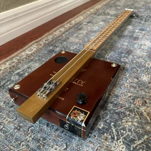 2-String Arturo Fuente The Lost City Bass