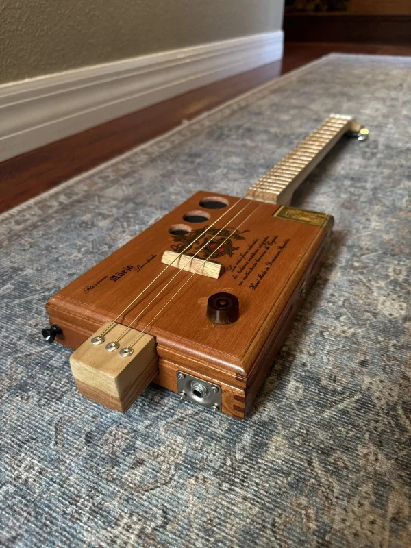 3-String Arturo Fuente Reserva Anejo Limitada Guitar