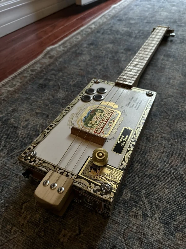 3-String Arturo Fuente Guitar