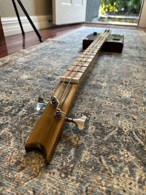 2-String Arturo Fuente The Lost City Bass - Image 3